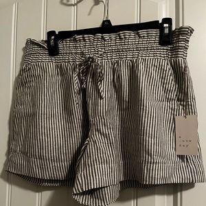 Paperbag waist shorts